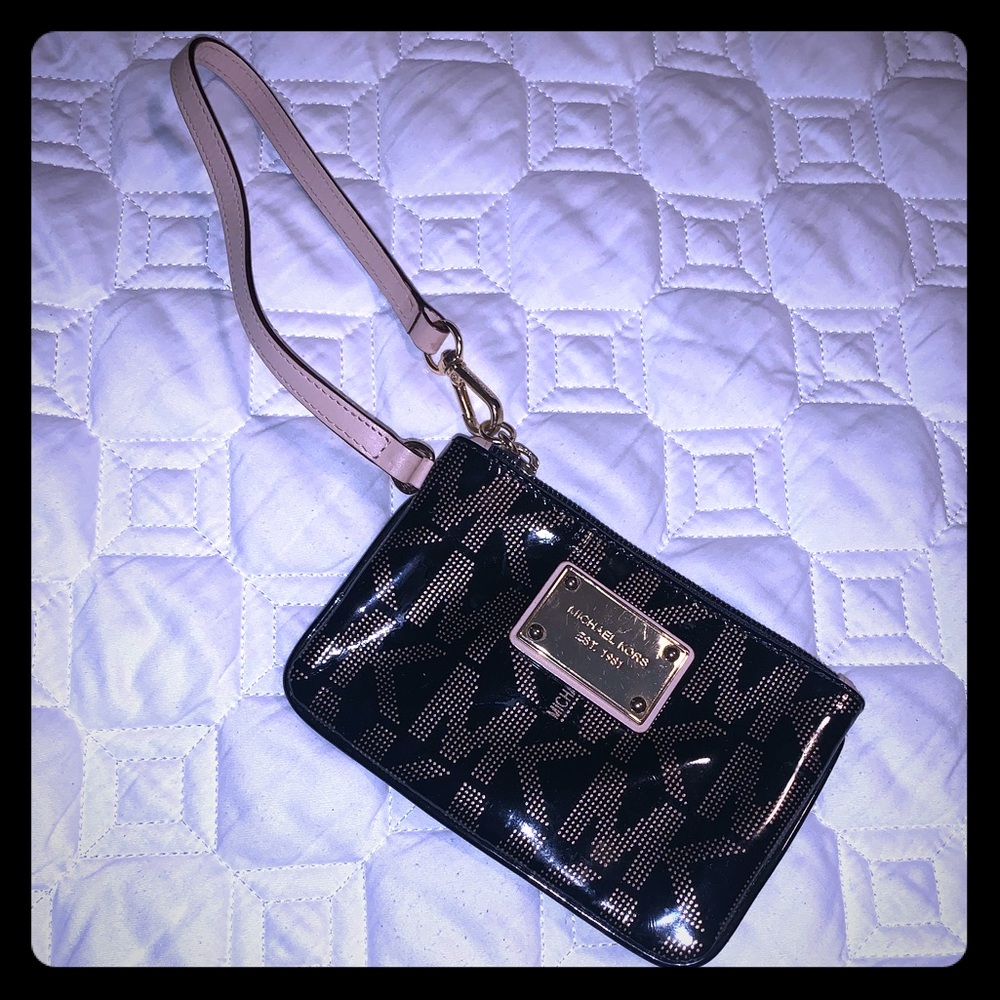 Michael Kors wristlet